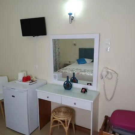 Laios (adults Only) מלון