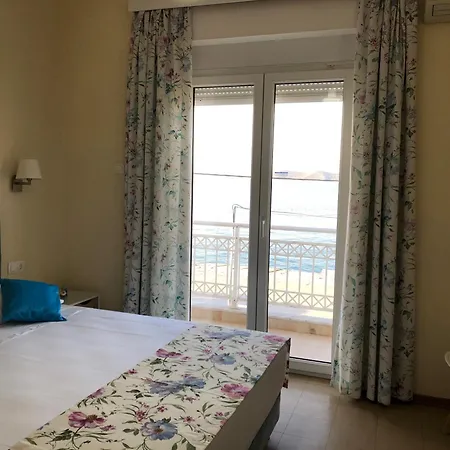 Laios (adults Only) מלון לימנאס