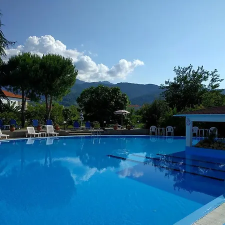 Hotell Laios (adults Only) 2*