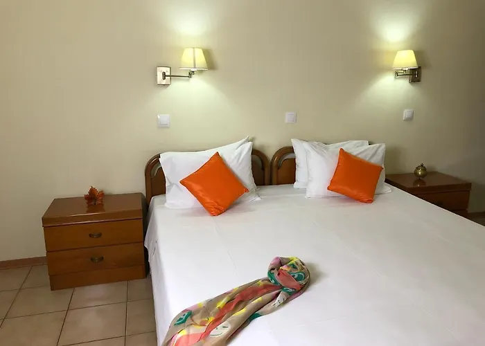 Laios (adults Only) מלון לימנאס